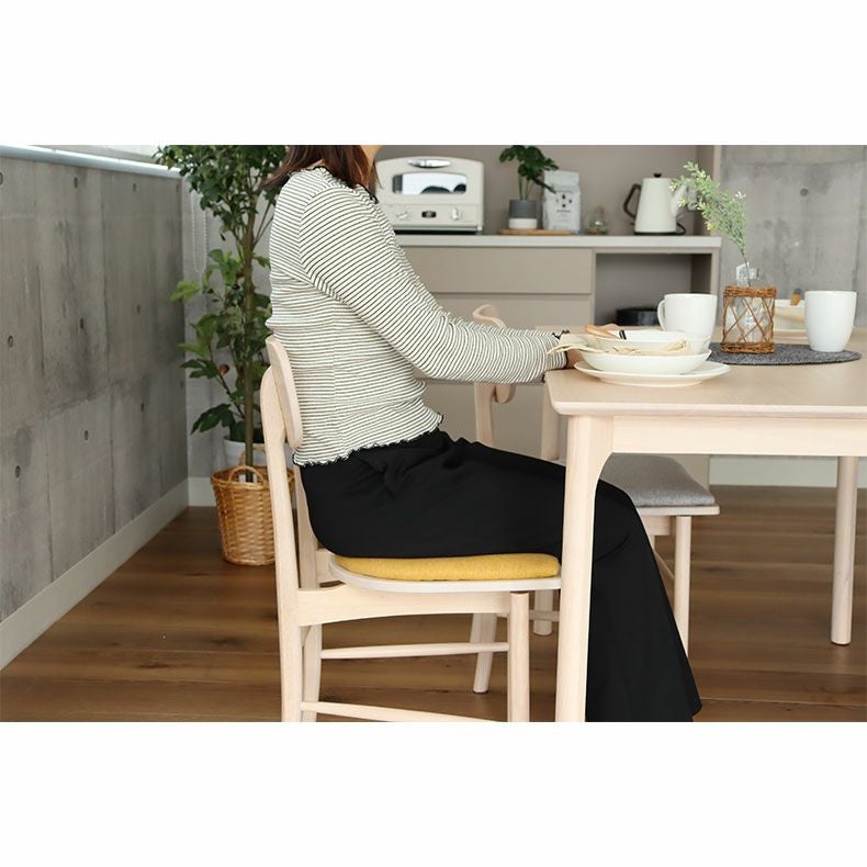 【美品】ダイニングチェア　パステルカラー　北欧　イス ダイニングチェア チェア 2脚セット パステルカラー 北欧 木製 アーチェ